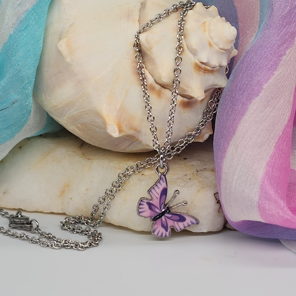 ❤️ Macy's Jewelry Purple Little Butterfly Designer Minimalist Necklace - Picture 7 of 12